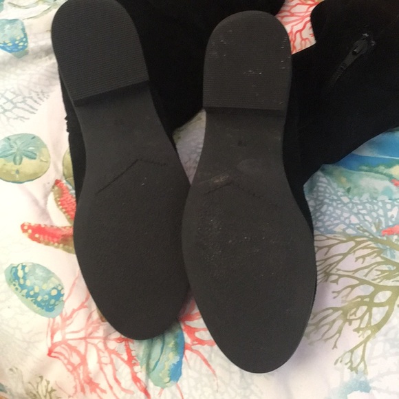 Size 6 wide calf black suede knee high boots - Picture 6 of 7